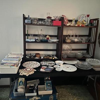 Glassware & Knickknacks 