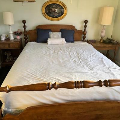 Queen poster bed