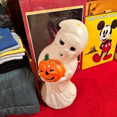 Ghost blow mold 