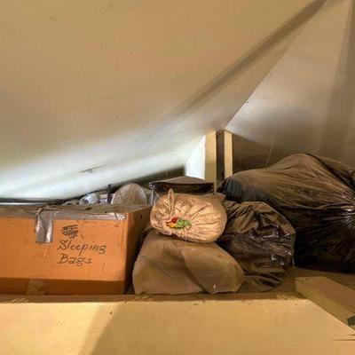 #3508 • Sleeping Bags and Blankets
