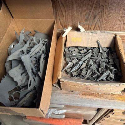 #1020 • Cast Iron Spear Finials and Die-Cut Decorations
