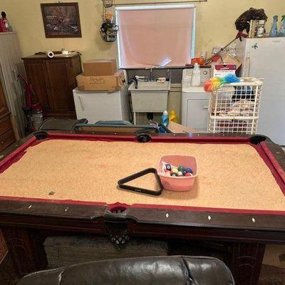 #3538 • Pool Table with Pool Balls
