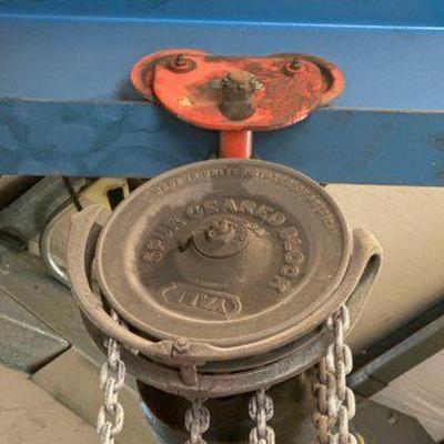 #1226 • Yale 1/2 Ton Hoist
