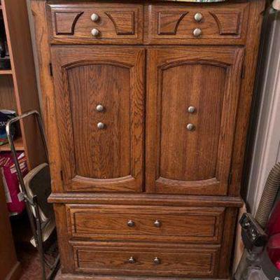 #3530 • Dresser
