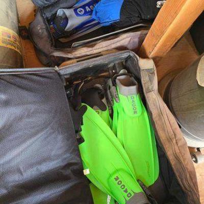 #2410 • Swimming Gear Bags with Flippers
