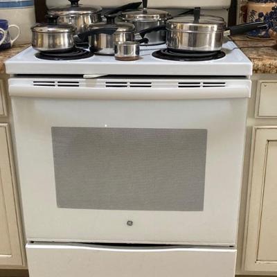 Electric range for sale 
