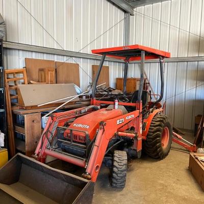 Kubota TL421
1166 hours runtime