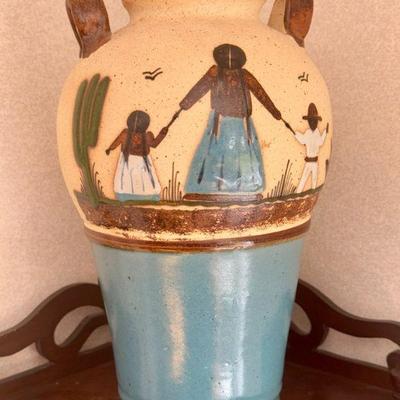 Beautiful Mexican Pottery Vase
