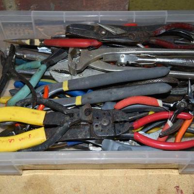 Pliers