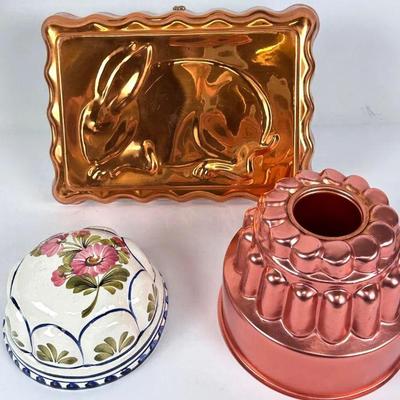 Lot #131 Vintage Metal Jello Molds & ABC Bassano Ceramic Mold/Wall Decor