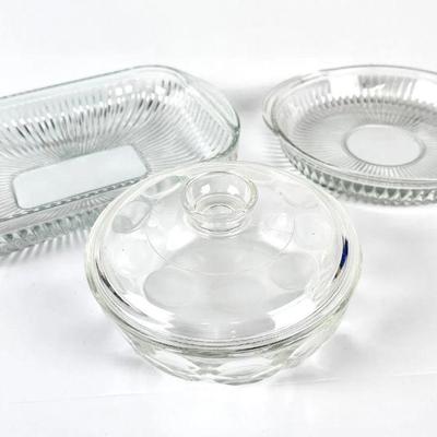 Lot #94 Pyrex Bowl with Dimpled Lid & Ribbed Glass Casserole and Pie Plate

