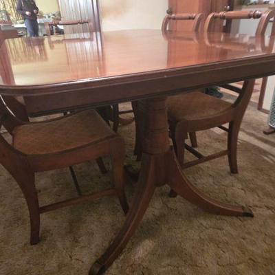 Mahogany table and 6 chairs