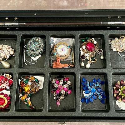 Beautiful Brooches!