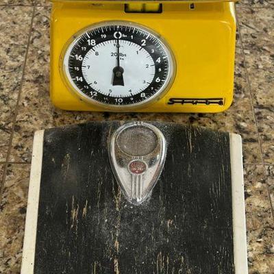 (2) Scales - Vintage Stube 20 Pound With Tray And A 1950's Borg Bathroom Scale 