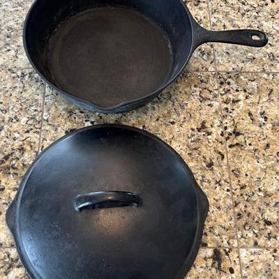 10.5" Cast Iron Lidded Skillet