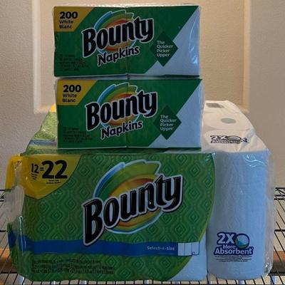 12 Pack Of Bounty Paper Towels And (2) Bounty White Napkin Packs