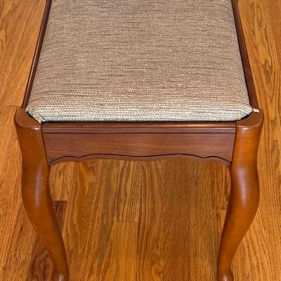Vintage Lift Top Vanity Stool