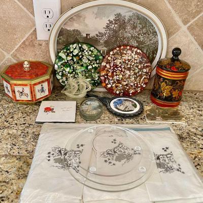 MCM Trivet And Souvenirs - Lion Caves, Mount Rushmore Trivet, Napkins, And Abalone Shell Art