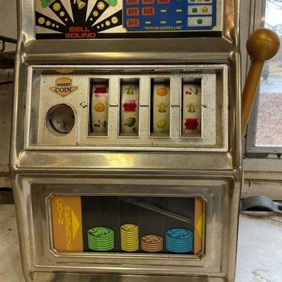 Vintage casino king slot machine