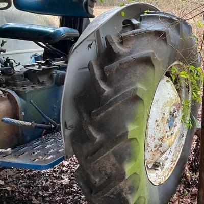 Fordson super dexter tractor three attachments and parts