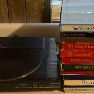 Hitachi ht l303 automatic turntable with vinyl collection