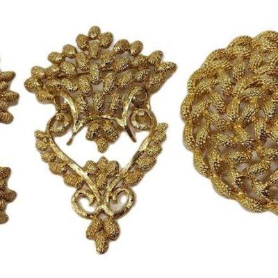 Monet gold tone jewelry