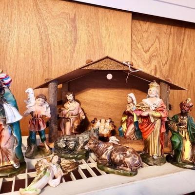 Cool vintage nativity scene 