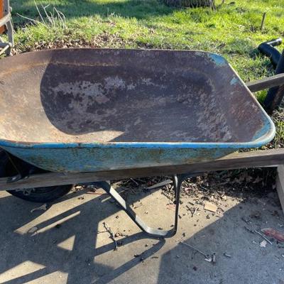 Wheel barrow 