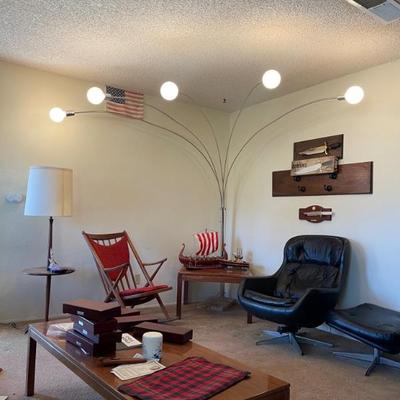 Fabulous mcm lamp 