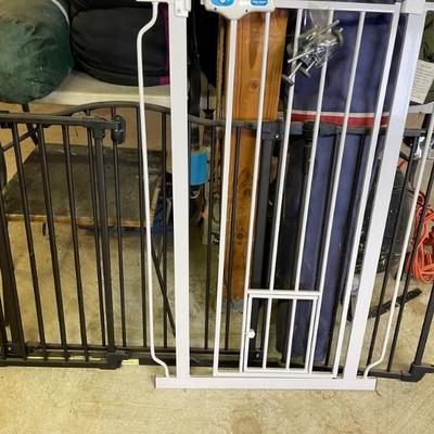 Dog gates 