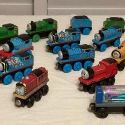 MMM114 Twenty-Eight Thomas The Train Toy Cars