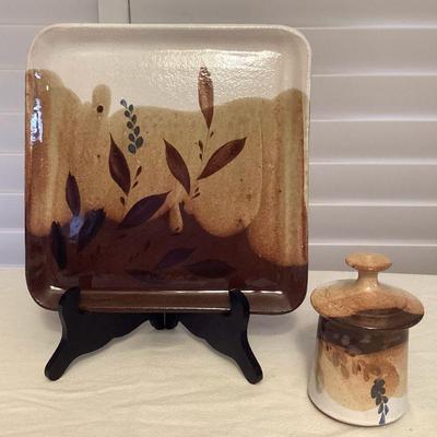 MMM099 Vintage Jeff Chang Pottery Serving Plate & Jar Set