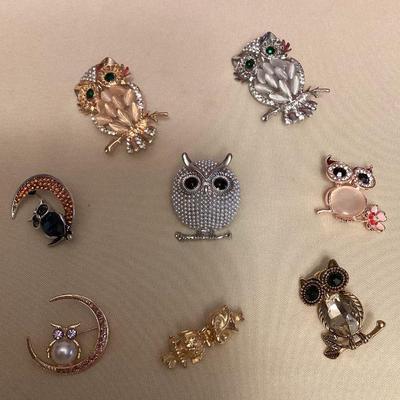 MMM062 Eight Adorable Owl Costume Jewelry Brooches 