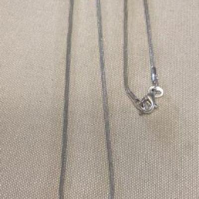 MMM077 Sterling Silver Cross Pendant & 24”l Chain 