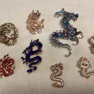 MMM130 Eight Year Of The Dragon Costume Jewelry Brooches