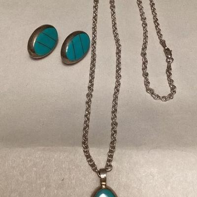 MMM081 Sterling Silver Turquoise Earrings & Pendant On Chain 