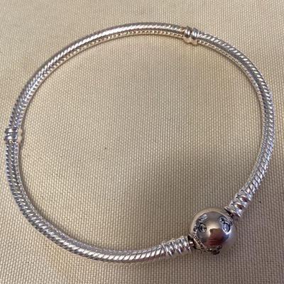 MMM050 Sterling Silver Charm Bracelet New