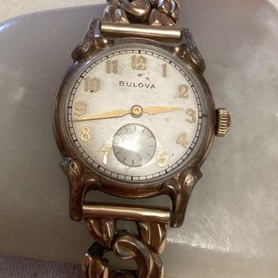 MMM134 Vintage Bulova Gold Toned Wind Up Women’s Watch 