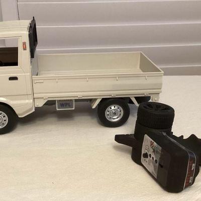 MMM500 WPL Remote Control Truck