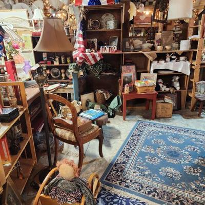 Estate sale photo