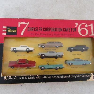 Vintage Revell HO Scale 7 Chrysler Cars #H-711:298 - New in Box