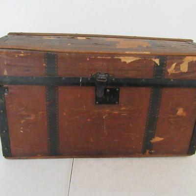Vintage 19th Century Victorian Dome Top Steamer Trunk with Insert