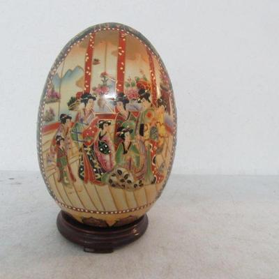 Vintage 1940s Royal Satsuma Intricately Decorated Moriage "6 Geishas" Gilded Giant Egg on Teak Stand - 10" Tall