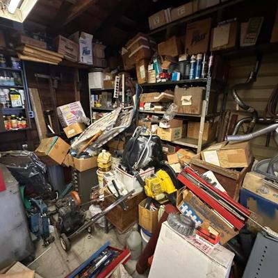 Estate sale photo