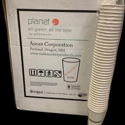 KEKU608 Planet Plus Large Compostable Cup Lot	Seal on box is broken but cups in sleeves appear unopened. 40 cups per sleeve and 20...