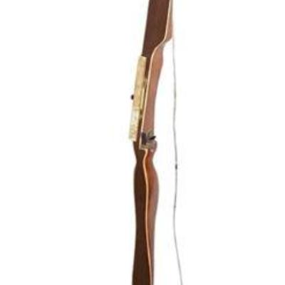 KEKU751 Bear Archery Co Glass Powered Bearcat Bow	Unstrung adult bow

