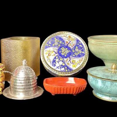 KEKU748 Assortment Of Collectibles	10 items total
