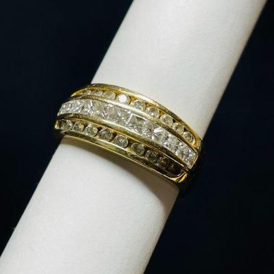 TN238 14k Gold & Channel Set Diamonds Ring	Sz 8.75

