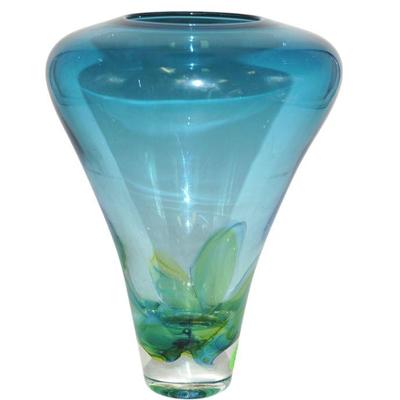 CONTEMPORARY HAND BLOWN ART GLASS VASE