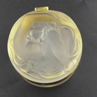 LALIQUE CRYSTAL DAPHNE BOX W HINGED LID